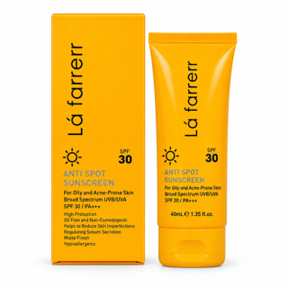 ضدآفتابSpf30 بی رنگ پوست خشک لافارر